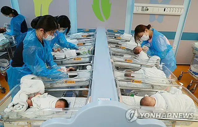 病院の新生児室（資料写真）＝（聯合ニュース）