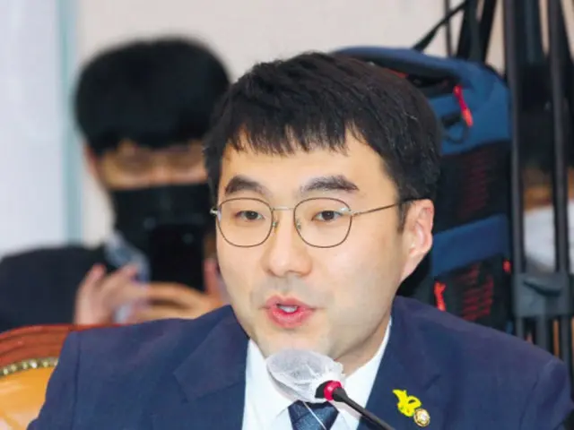 大統領室報道官「金南局氏の辞意は国政負担を憂慮…人事介入の事実はなし」＝韓国