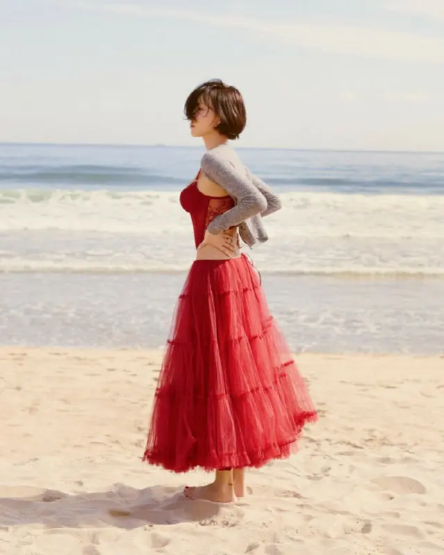 「MAMAMOO」ファサ、「Good Goodbye」で音楽番組のトロフィーも獲得…「ショー！K-POPの中心」1位