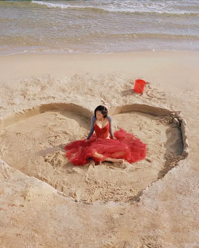 パク・ジョンミンと旋風を巻き起こしているファサ（MAMAMOO）、「Good Goodbye」上昇気流はどこまで…ビルボードコリア「ホット100」2週連続1位