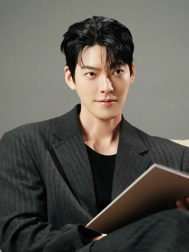 キム・ウビン、シン・ミナとの結婚前に自己管理？…魅力倍増の「プレ花婿」