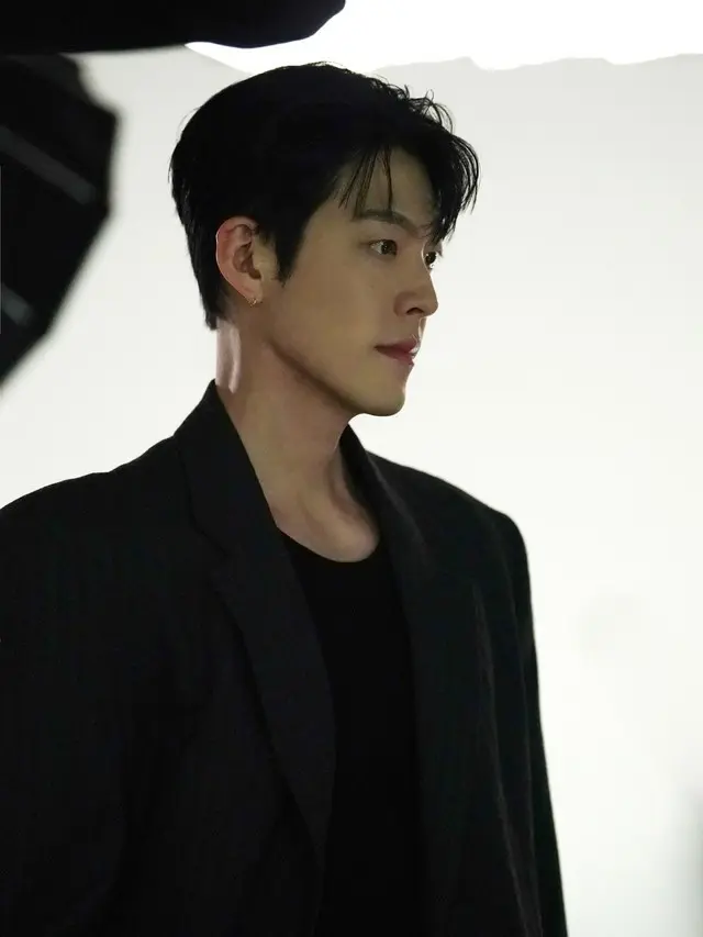 キム・ウビン、シン・ミナとの結婚前に自己管理？…魅力倍増の「プレ花婿」