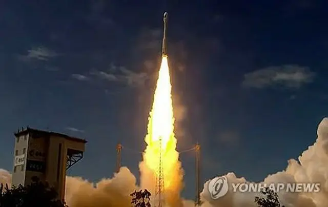 南米フランス領ギアナの宇宙センターで２日（日本時間）、多目的実用衛星「アリラン７号」が打ち上げられた（宇宙航空庁提供）＝（聯合ニュース）≪転載・転用禁止≫