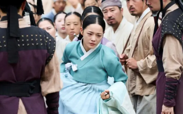 「この川には月が流れる」記憶を取り戻したキム・セジョン、家族を救えるか…チン・グと激しい対立を予告