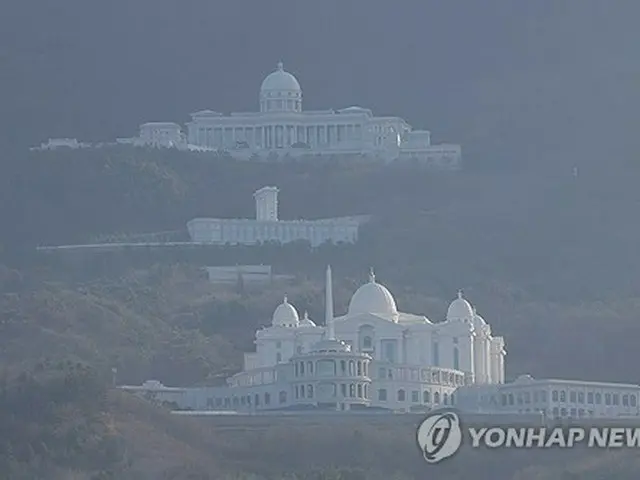 旧統一教会から政治家への金品授受疑惑　教団本部など家宅捜索