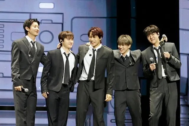 １４日に開催されたファンミーティングの様子（ＳＭエンタテインメント提供）＝（聯合ニュース）≪転載・転用禁止≫