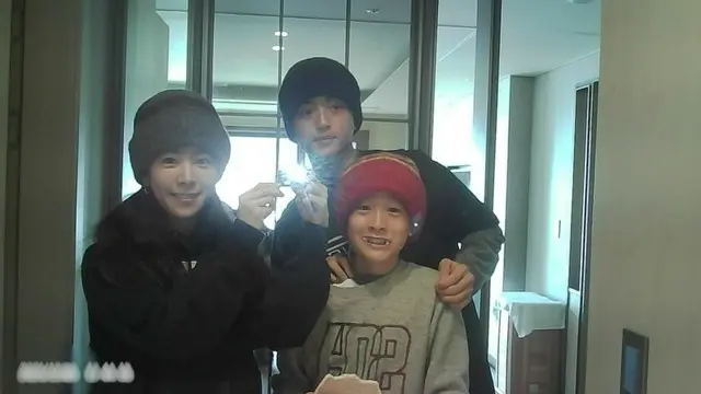 女優ハン・ジミン、かわいい甥っ子たちとスキー場デート…上の甥っ子はもう身長180cm 02