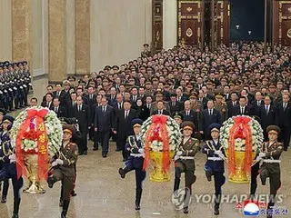 金正日総書記死去から１４年　正恩氏が錦繍山太陽宮殿参拝