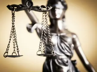 夫の重要部位を切断し、トイレに流した50代女…懲役15年求刑＝韓国