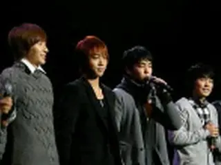 ＜SUPER JUNIOR＞　8月に日本で初単独ライブ