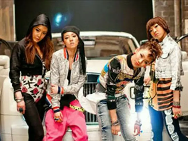 ＜2NE1＞