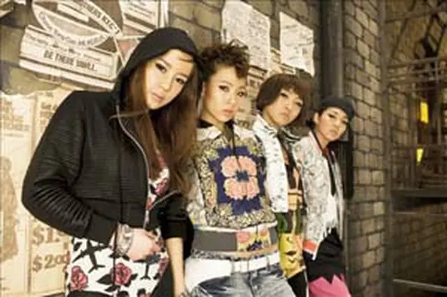 ＜2NE1＞