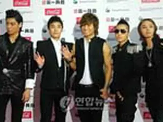 1000人に1人の幸運なファンへ＜BIG BANG＞が直筆サイン