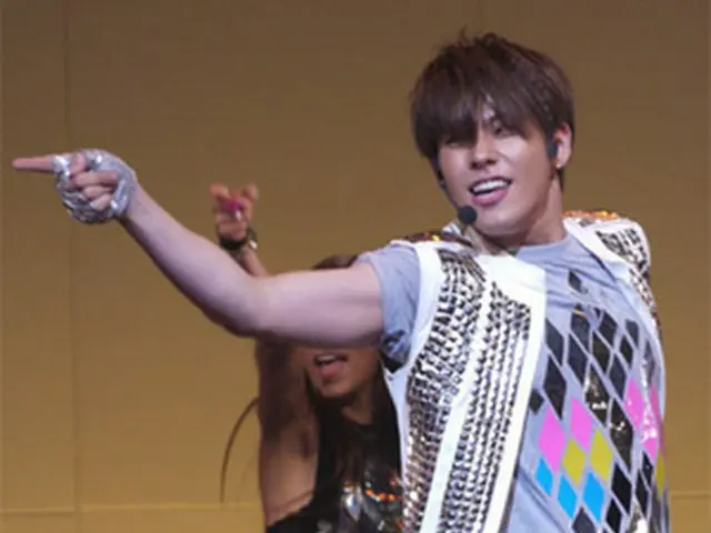 ライブ中のTAEGOON