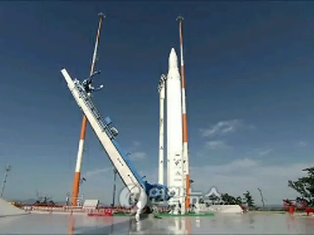 韓国初の宇宙ロケット「羅老」＝（聯合ニュース）