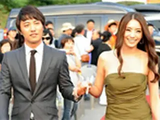＜提川国際音楽映画祭＞開幕式に入場するチン・グ＆ハン・チェヨン