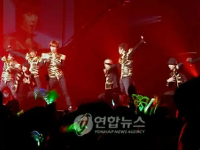盛り上がりを見せた＜SS501＞の公演＝14日、東京（聯合ニュース）