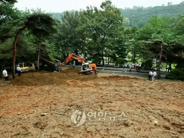 墓所造成工事が進められている国立顕忠院・国家有功者墓地＝20日、ソウル（聯合ニュース）