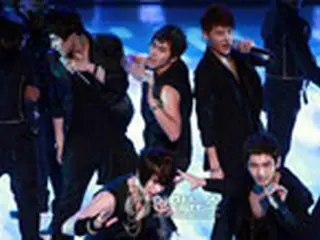 ＜東方神起＞12万人の署名集め嘆願書提出