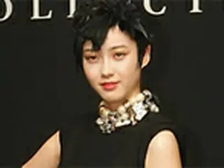 LANVIN COLLECTIONのモデルを務めたAra