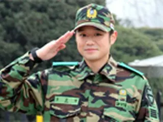 俳優チョン・ジョンミョン除隊「軍人精神を忘れない」