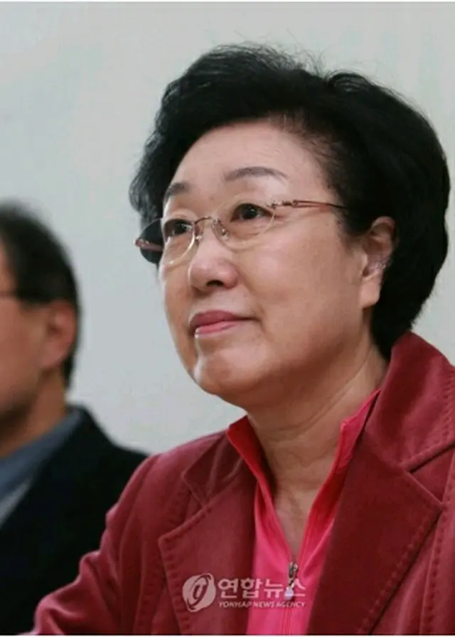 韓明淑元首相＝（聯合ニュース）
