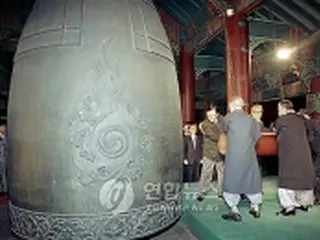 ソウル・普信閣で除夜の鐘、芸能人祝賀公演も