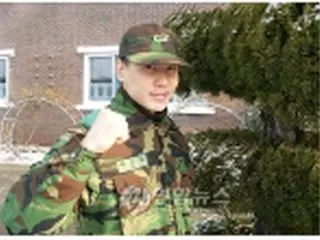 ＜SHINHWA＞のアンディ 国防広報院の芸能兵士に選抜