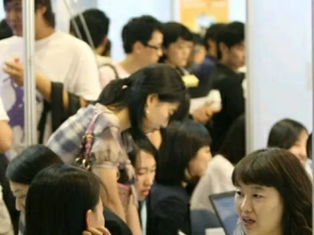 就職相談を受ける女子大学生（資料写真）＝（聯合ニュース）