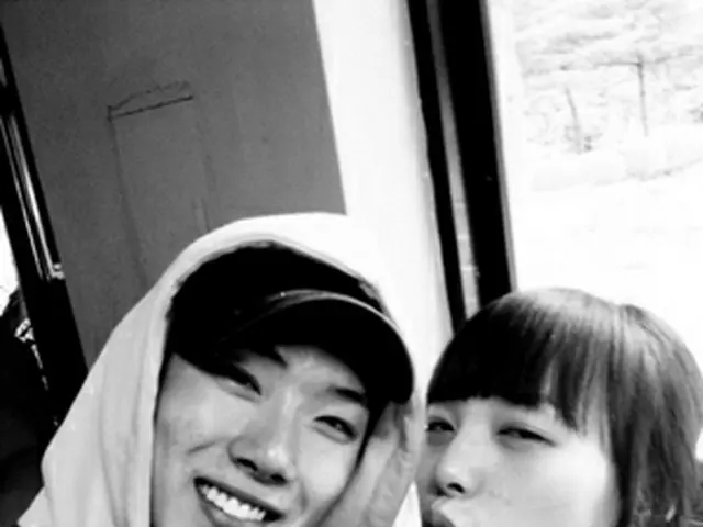 チョ・グォン（左）とソネ（チョ・グォンのツイッターより）