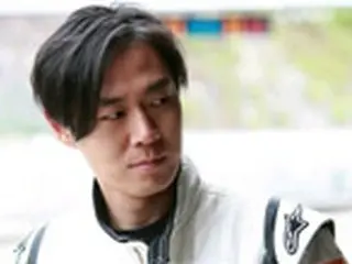俳優ヨン・ジョンフン 自動車レースに出場