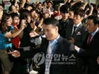 ＜W杯＞韓国代表が帰国、「国民の声援に感謝」