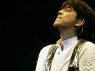 リュ・シウォン日本公演で涙「ヨンハ、天国で幸せに」