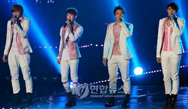 ＜2AM＞