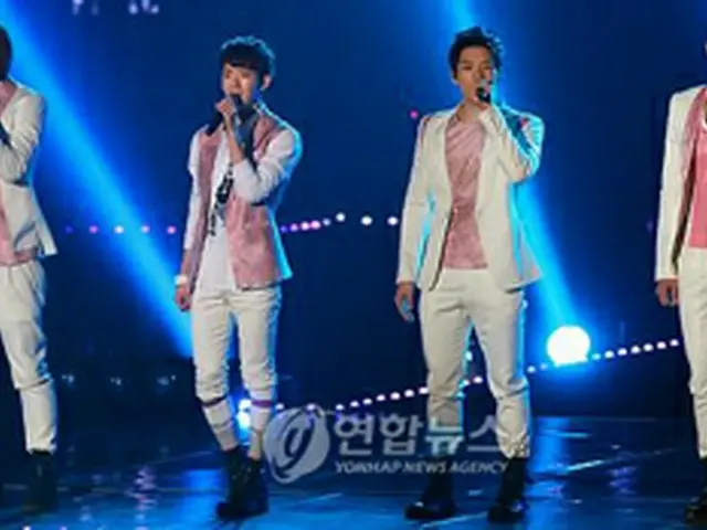 ＜2AM＞