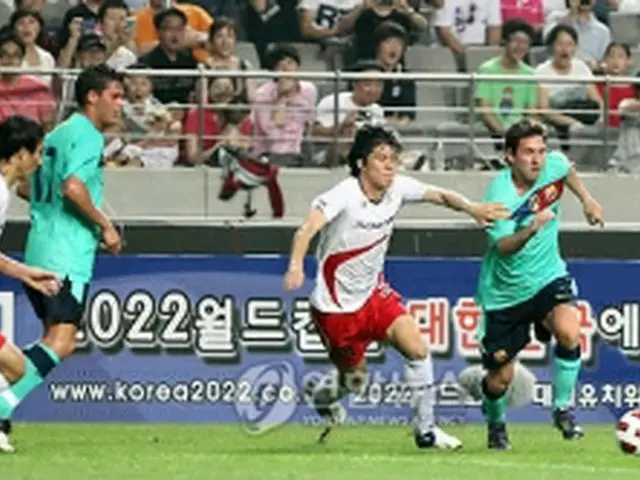 試合のようす＝4日、ソウル（聯合ニュース）