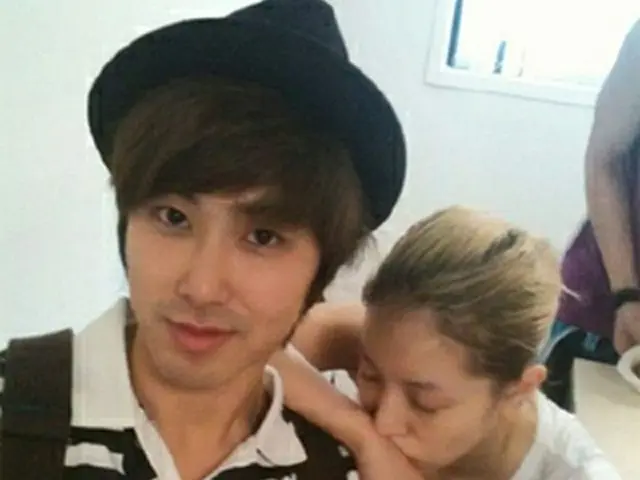 BoA（右）とユンホ（画像出処:BoAのTwitter）