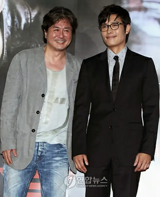 （左から）チェ・ミンシク、イ・ビョンホン