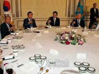 大統領主宰の光復節昼食会、慰安婦被害者ら初めて招待