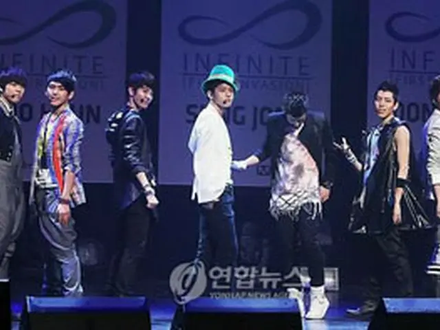 ＜Infinite＞