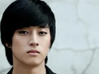 ＜U-KISS＞イライ 練習中に転倒…手首骨折で緊急手術