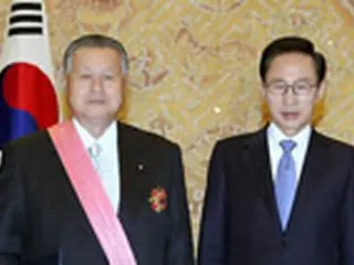 李大統領、森喜朗元首相に「修交勲章光化大章」授与