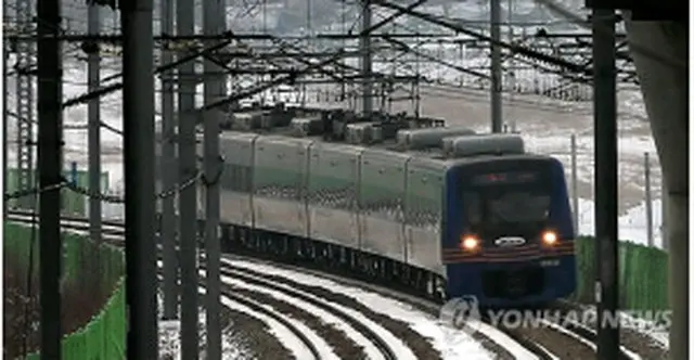 仁川空港鉄道を走る電車＝（聯合ニュース）