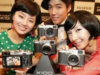 韓国富士フイルム「FinePix　X100」発売