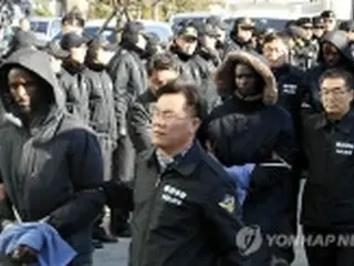 拘束中のソマリア海賊、昨年の乗っ取り事件にも関与