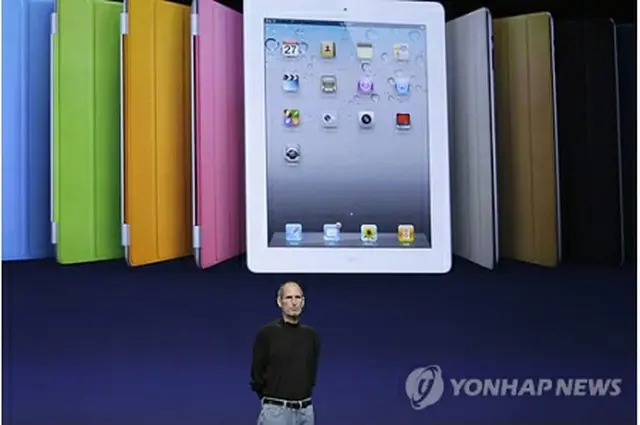 ）３月２日に「ｉＰａｄ２」の発表イベントを行うアップルのジョブス会長＝（ＡＰ＝聯合ニュース）