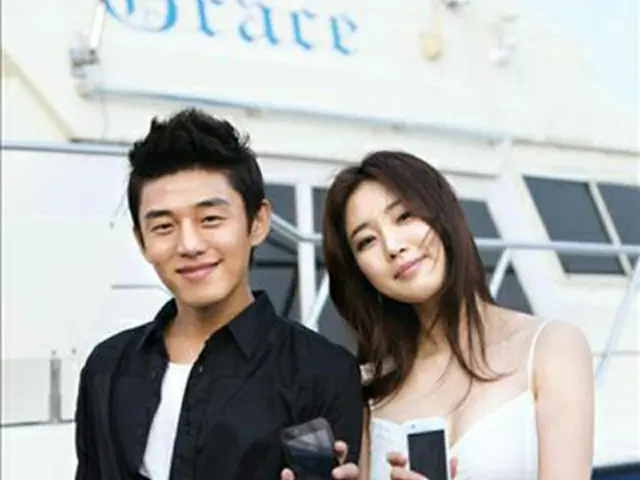 ユ・アイン（左）とキム・サラン（右）