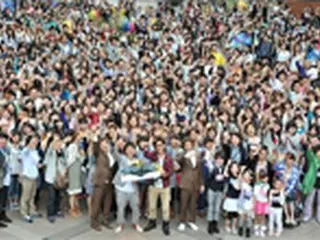 「スーパースターK3」期待と歓喜の中、日本で予選開催