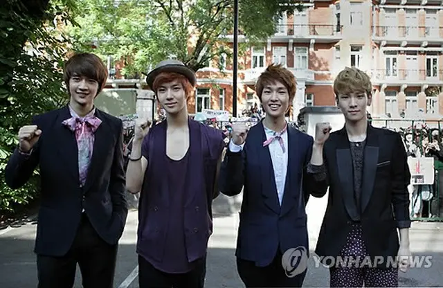 「SHINee」