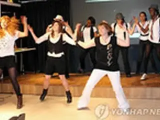 ポーランドファンがK-POP公演を熱望、フラッシュモブ決行